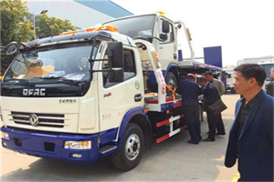 广河汽车道路救援拖车价格